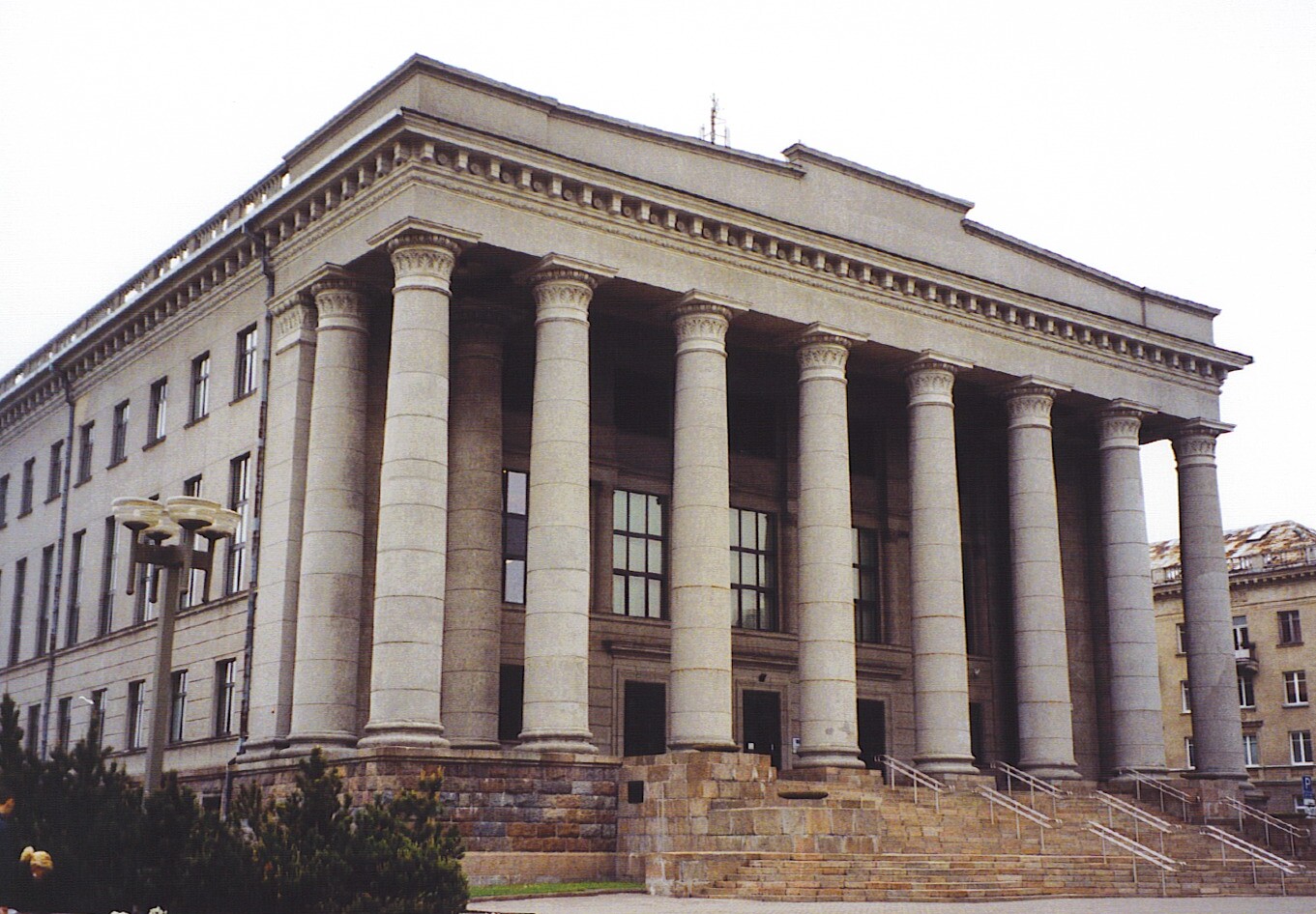 Vilnius, Litauische Martynas Mažvydas Nationalbibliothek, 2004 (Fotografie: Joachim Tauber)